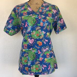 Breast cancer awareness scrub Top XS